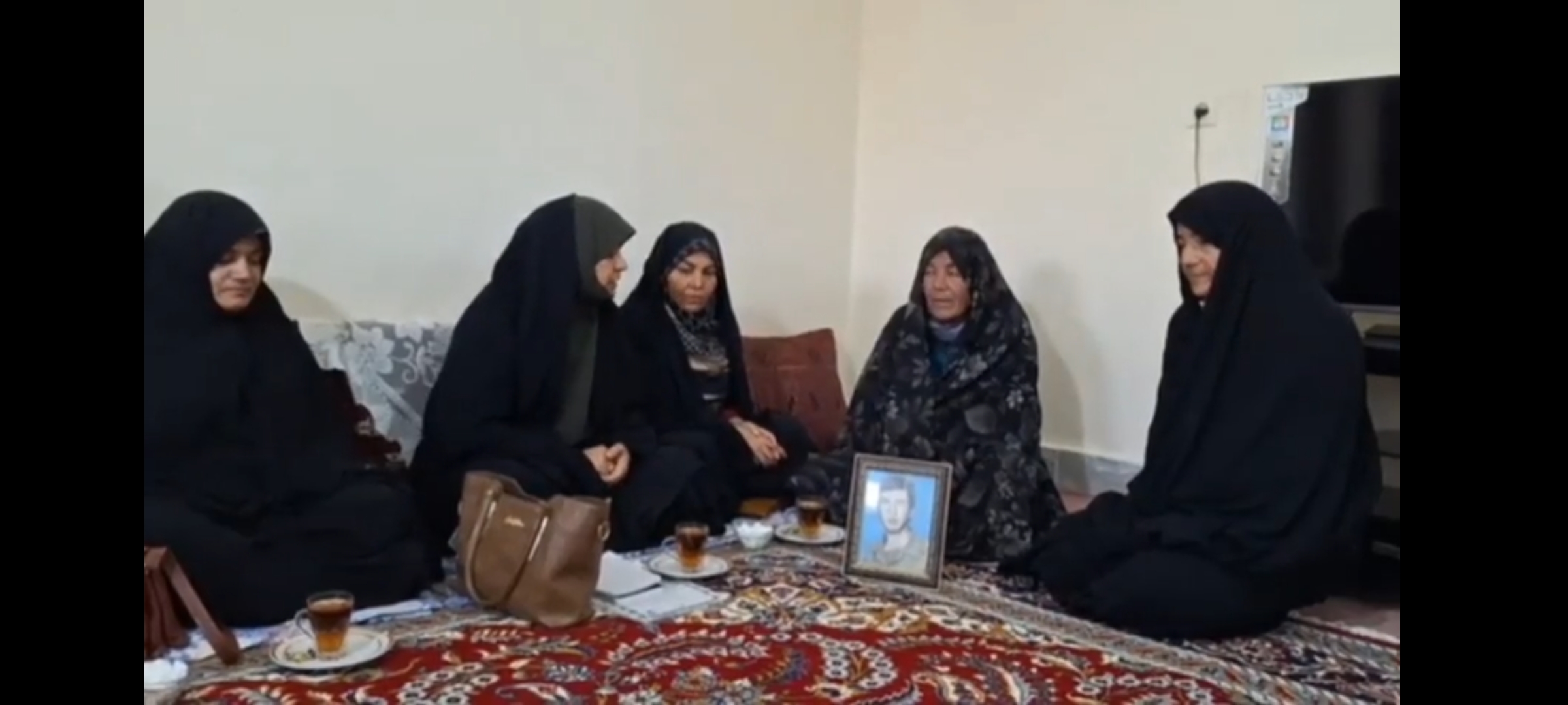 بیان خاطرات از زبان خواهر شهید محمدرضا عباسی ثانی از شهرستان بام وصفی اباد